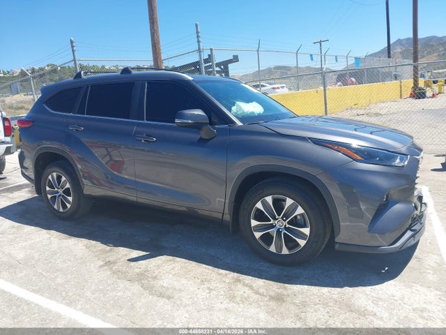Toyota Highlander Xle 2023 5TDKDRAH8PS005248 Image 13