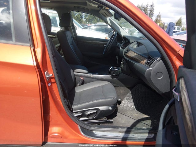 2013 BMW X1 WBAVM1C52DVW42846 Photo 4