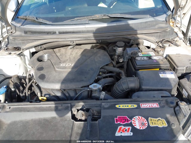 2016 HYUNDAI VELOSTER KMHTC6AD0GU265394 Photo 9
