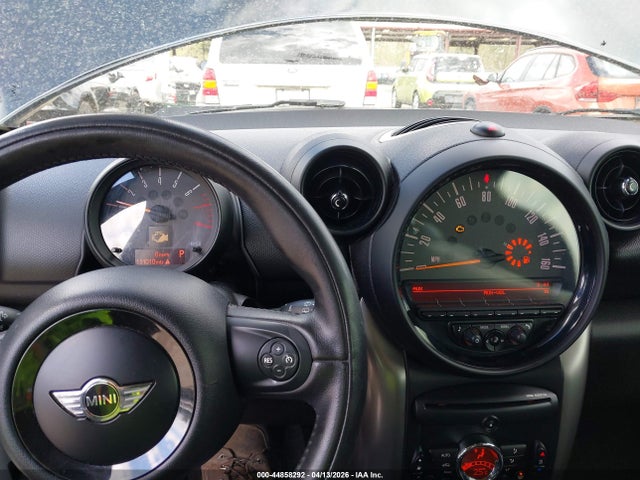 2016 MINI COUNTRYMAN WMWZB3C55GWR49235 Photo 6