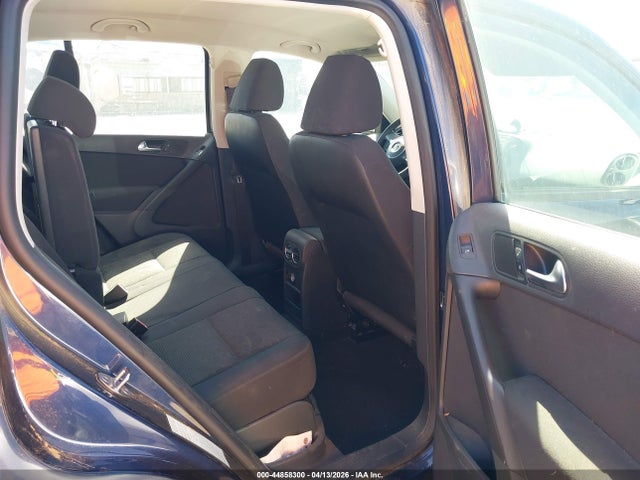 Продаж на аукціоні авто 2012 Volkswagen Tiguan S, vin: WVGAV7AX5CW523926, номер лоту: 44858300