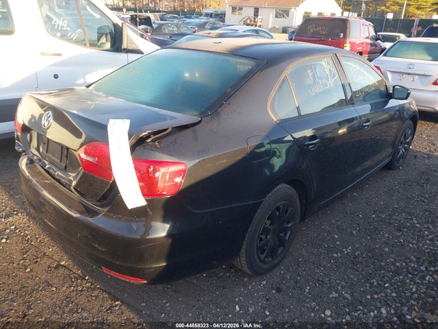 2014 Volkswagen Jetta 2.0l S მანქანა იყიდება აუქციონზე, vin: 3VW2K7AJ7EM398814, აუქციონის ნომერი: 44858323