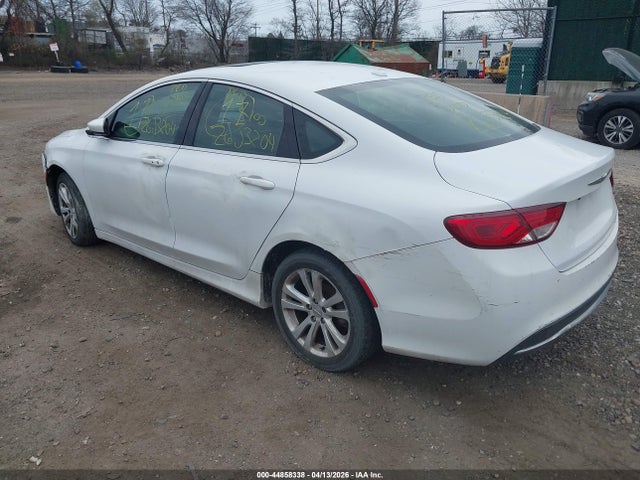 44858338 :رقم المزاد ، 1C3CCCAB6FN641823 vin ، 2015 Chrysler 200 Limited مزاد بيع