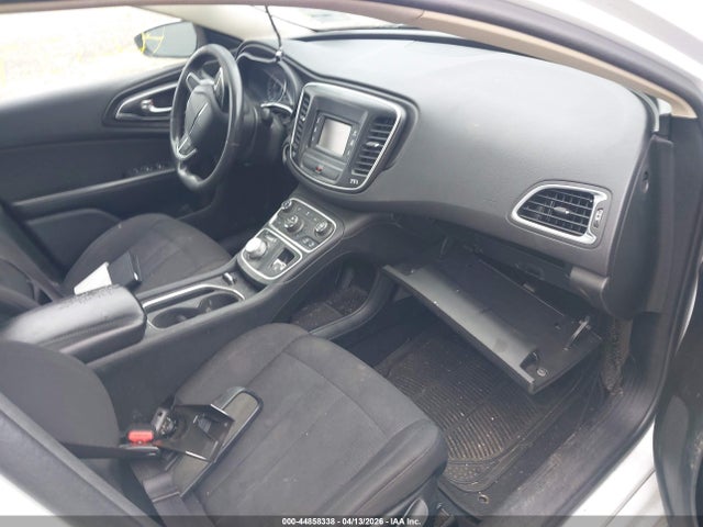 44858338 :رقم المزاد ، 1C3CCCAB6FN641823 vin ، 2015 Chrysler 200 Limited مزاد بيع