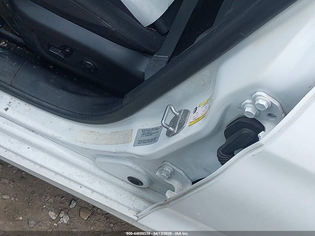 44858338 :رقم المزاد ، 1C3CCCAB6FN641823 vin ، 2015 Chrysler 200 Limited مزاد بيع
