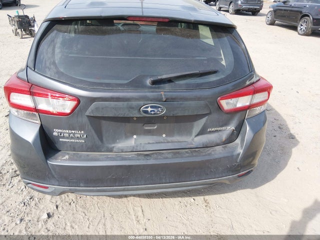 2018 SUBARU IMPREZA 4S3GTAA68J1733892 Photo 5