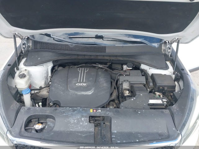 5XYPGDA51GG173994 KIA Sorento 3.3l Lx