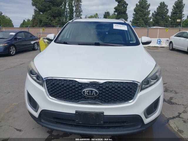 5XYPGDA51GG173994 KIA Sorento 3.3l Lx