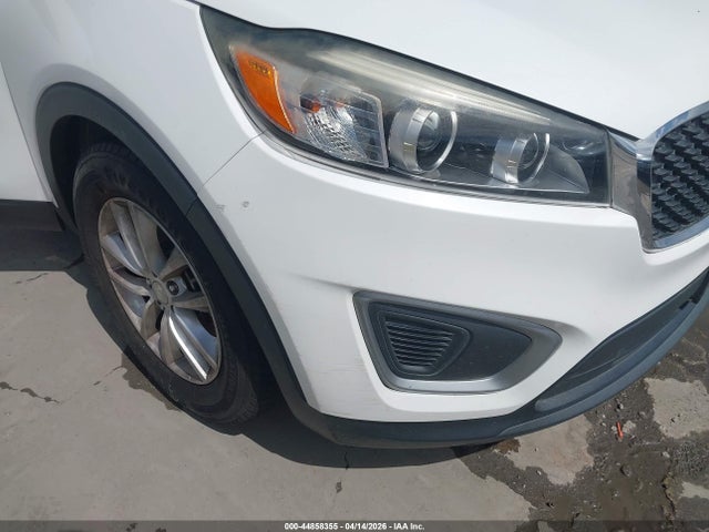 5XYPGDA51GG173994 KIA Sorento 3.3l Lx
