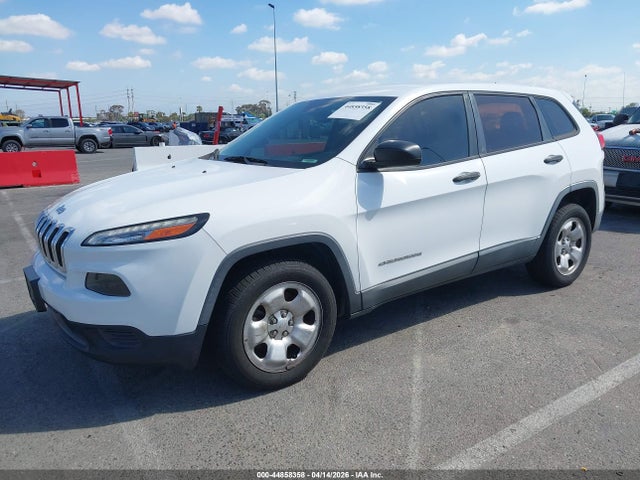 1C4PJLAB5FW566979 Jeep Cherokee Sport