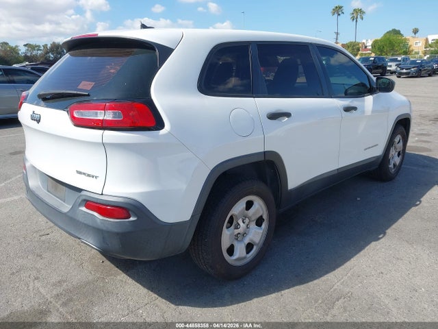 1C4PJLAB5FW566979 Jeep Cherokee Sport