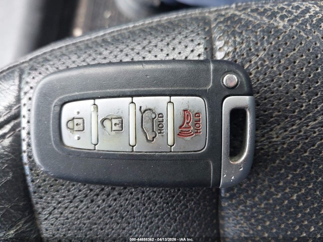 KMHD35LH1EU215986 Hyundai ELANTRA GT