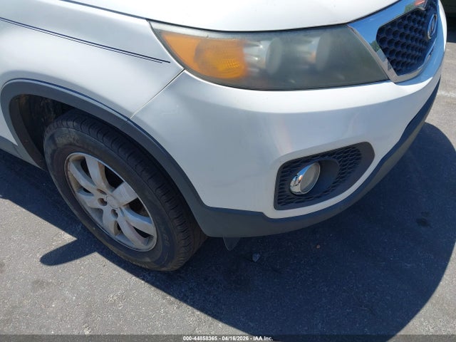 2011 KIA SORENTO 5XYKT4A14BG013412 Photo 5