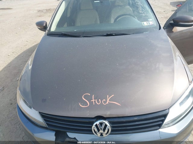 44858387 :رقم المزاد ، 3VWD07AJXEM232284 vin ، 2014 Volkswagen Jetta 1.8t Se مزاد بيع