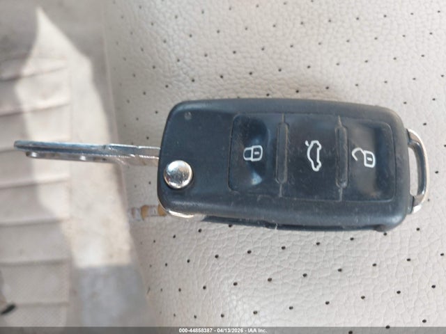 44858387 :رقم المزاد ، 3VWD07AJXEM232284 vin ، 2014 Volkswagen Jetta 1.8t Se مزاد بيع