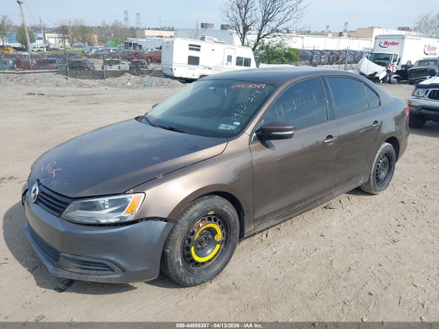 44858387 :رقم المزاد ، 3VWD07AJXEM232284 vin ، 2014 Volkswagen Jetta 1.8t Se مزاد بيع