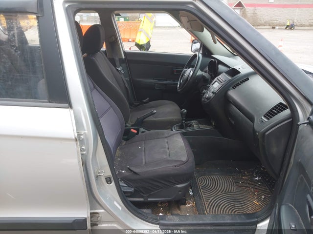 Продаж на аукціоні авто 2013 Kia Soul, vin: KNDJT2A56D7571538, номер лоту: 44858392