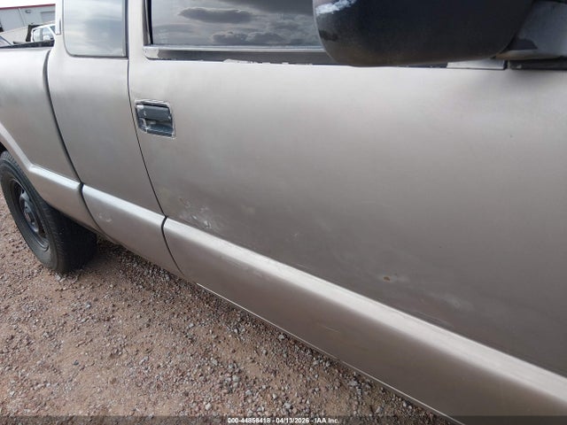 Aukcja sprzedaży 2002 Gmc Sonoma Sls, vin: 1GTDT19W528148204, numer aukcji: 44858418