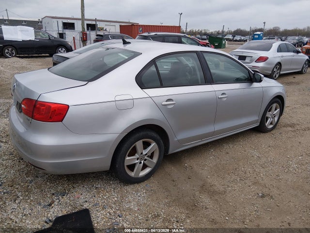 Продажа на аукционе авто 2012 Volkswagen Jetta 2.0l Tdi, vin: 3VWLL7AJ8CM388078, номер лота: 44858421