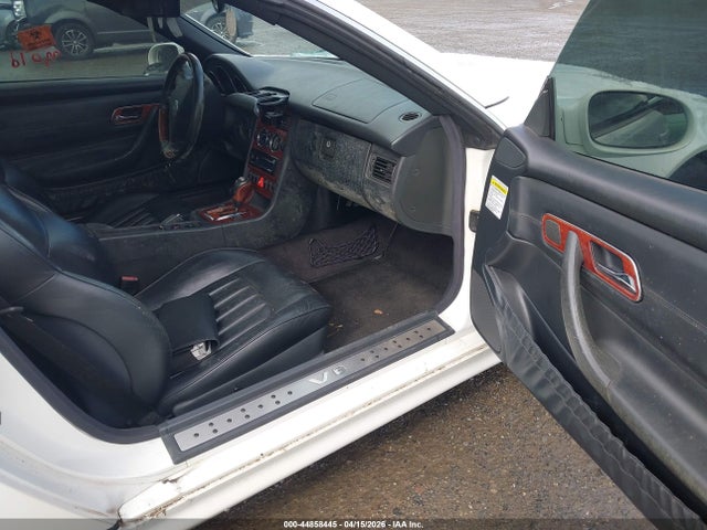 Aukcja sprzedaży 2004 Mercedes-benz Slk 320, vin: WDBKK65F74F311204, numer aukcji: 44858445