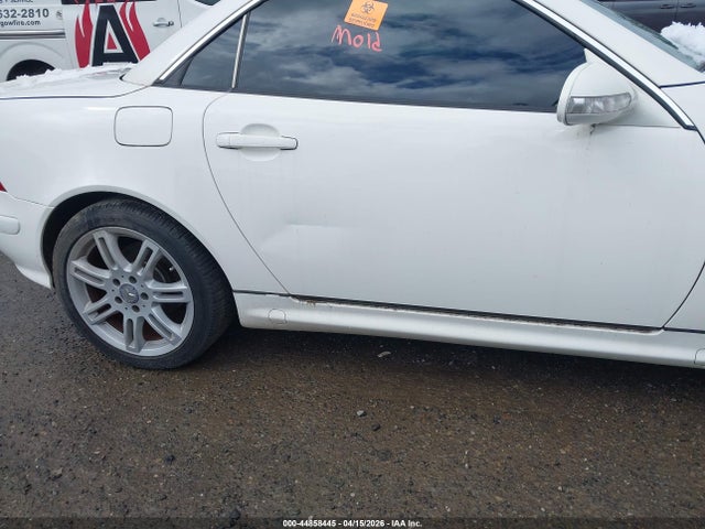 Aukcja sprzedaży 2004 Mercedes-benz Slk 320, vin: WDBKK65F74F311204, numer aukcji: 44858445