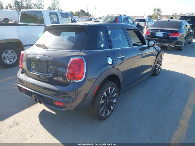 WMWXU3C55H2D32138 Mini Hardtop Cooper S