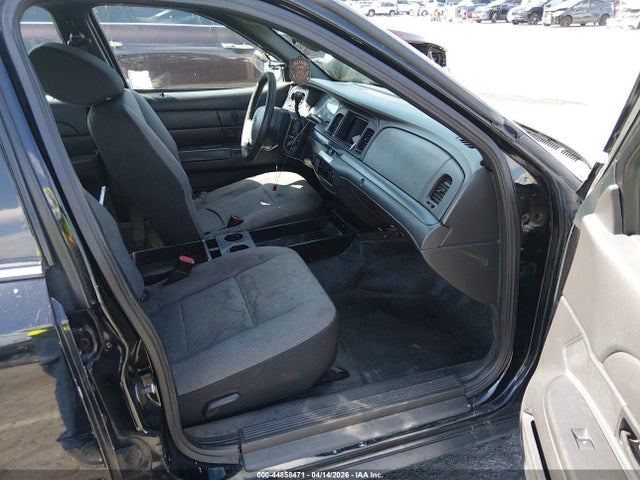 Продажа на аукционе авто 2011 Ford Crown Victoria Police Interceptor, vin: 2FABP7BV5BX169592, номер лота: 44858471