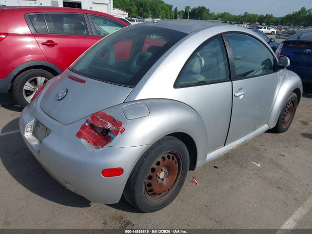 2000 Volkswagen New Beetle Gl მანქანა იყიდება აუქციონზე, vin: 3VWBA21C3YM423073, აუქციონის ნომერი: 44858515