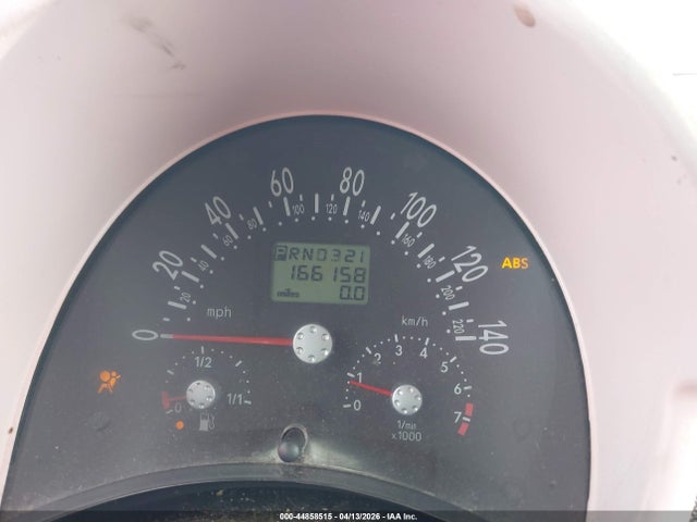 2000 Volkswagen New Beetle Gl მანქანა იყიდება აუქციონზე, vin: 3VWBA21C3YM423073, აუქციონის ნომერი: 44858515