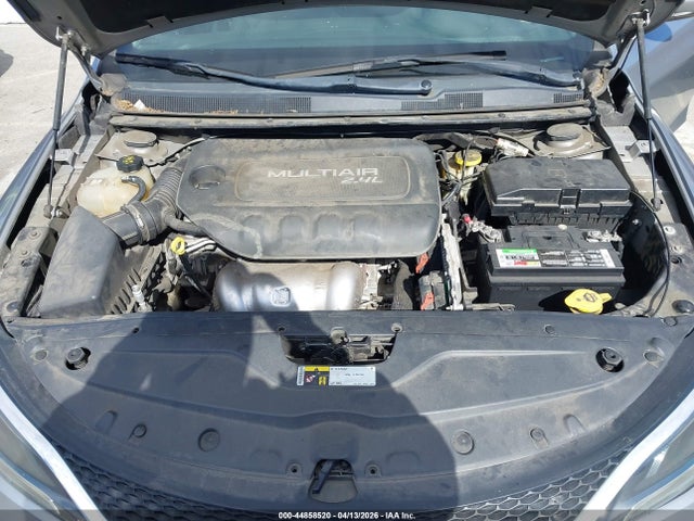 2016 CHRYSLER 200 1C3CCCAB6GN170306 Photo 9