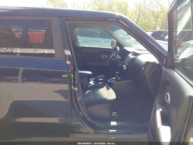 Продажа на аукционе авто 2017 Kia Soul, vin: KNDJN2A20H7443933, номер лота: 44858531