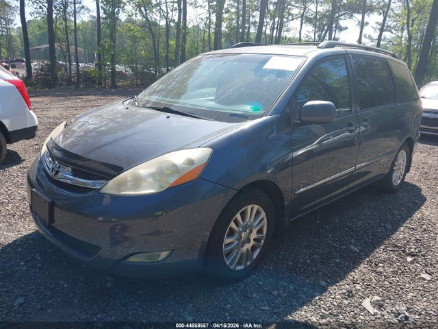 2010 TOYOTA SIENNA 5TDYK4CC2AS320168 Photo 1