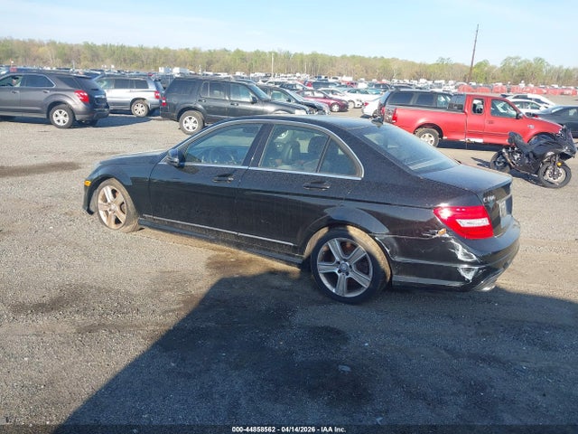 Продажа на аукционе авто 2012 Mercedes-benz C 300 Luxury 4matic/sport 4matic, vin: WDDGF8BB5CR195044, номер лота: 44858562