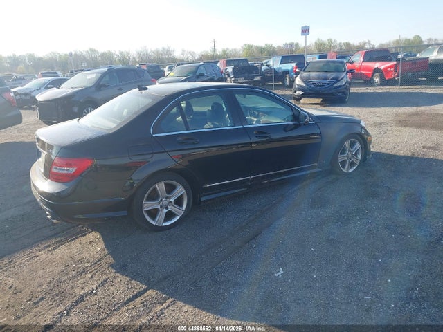 Продажа на аукционе авто 2012 Mercedes-benz C 300 Luxury 4matic/sport 4matic, vin: WDDGF8BB5CR195044, номер лота: 44858562