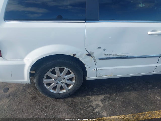 2014 CHRYSLER TOWN & COUNTRY 2C4RC1BG5ER442879 Photo 5