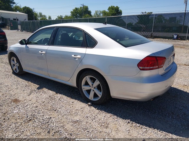 44858685 :رقم المزاد ، 1VWAP7A31CC058989 vin ، 2012 Volkswagen Passat 2.5l S مزاد بيع