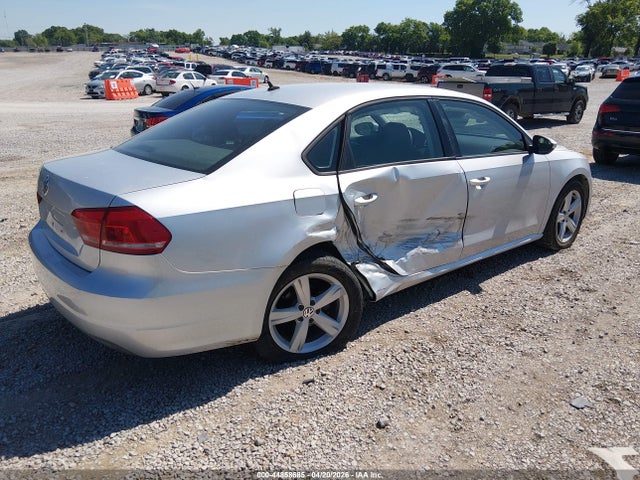 44858685 :رقم المزاد ، 1VWAP7A31CC058989 vin ، 2012 Volkswagen Passat 2.5l S مزاد بيع