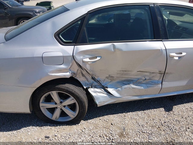 44858685 :رقم المزاد ، 1VWAP7A31CC058989 vin ، 2012 Volkswagen Passat 2.5l S مزاد بيع