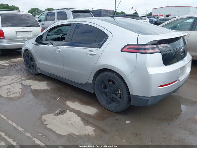 2011 CHEVROLET VOLT 1G1RD6E43BU102181 Photo 2