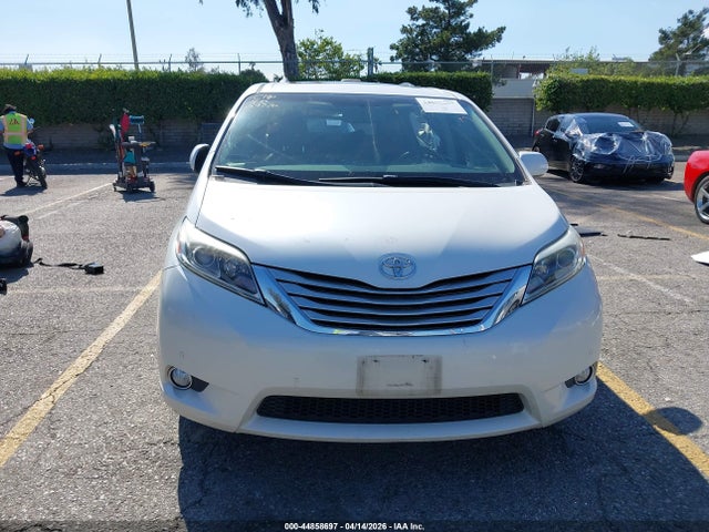 5TDYK3DC7FS625164 Toyota Sienna Limited 7 Passenger