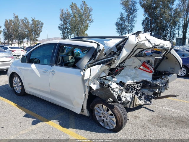 5TDYK3DC7FS625164 Toyota Sienna Limited 7 Passenger