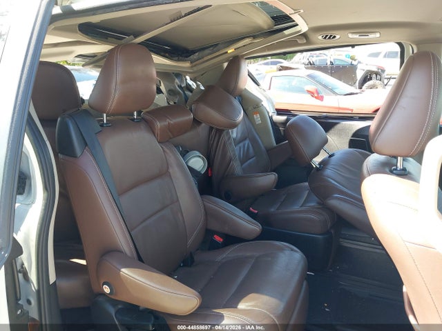 5TDYK3DC7FS625164 Toyota Sienna Limited 7 Passenger