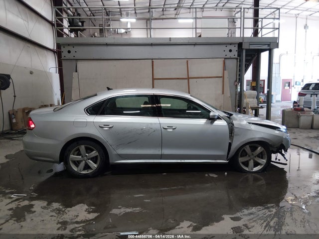 1VWAT7A39FC092551 Volkswagen Passat 1.8t Limited Edition