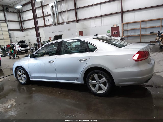 Aukcja sprzedaży 2015 Volkswagen Passat 1.8t Limited Edition, vin: 1VWAT7A39FC092551, numer aukcji: 44858706