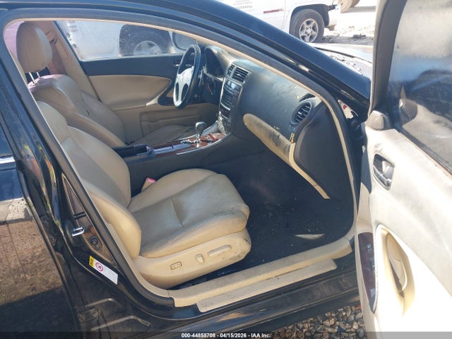 44858708 :رقم المزاد ، JTHBK262685085348 vin ، 2008 Lexus Is 250 مزاد بيع
