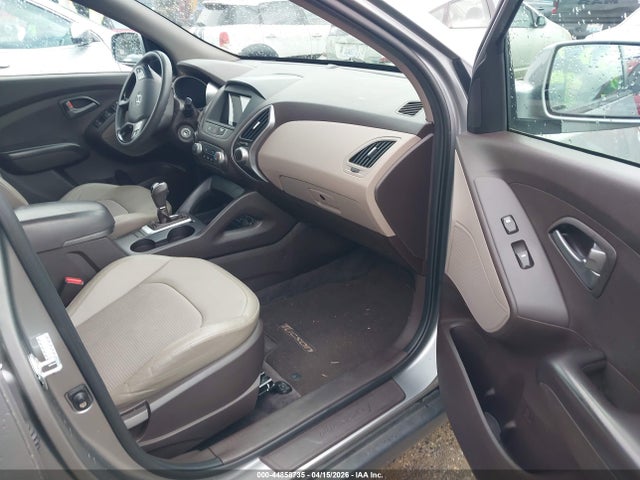 KM8JTCAF0FU070806 Hyundai TUCSON GLS