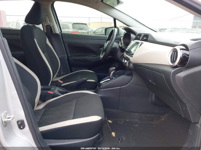2021 Nissan Versa Sv Xtronic Cvt მანქანა იყიდება აუქციონზე, vin: 3N1CN8EV8ML829122, აუქციონის ნომერი: 44858744