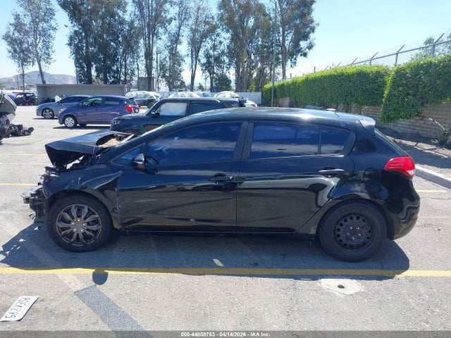 KIA FORTE LX 2016 KNAFK5A85G5605986 Image 15