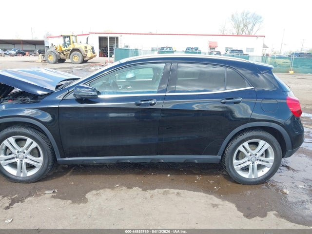 44858769 :رقم المزاد ، WDCTG4GB7JJ454033 vin ، 2018 Mercedes-benz Gla 250 4matic مزاد بيع