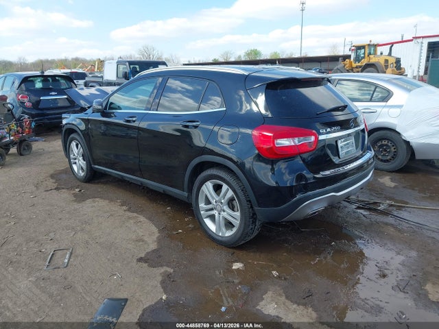 44858769 :رقم المزاد ، WDCTG4GB7JJ454033 vin ، 2018 Mercedes-benz Gla 250 4matic مزاد بيع